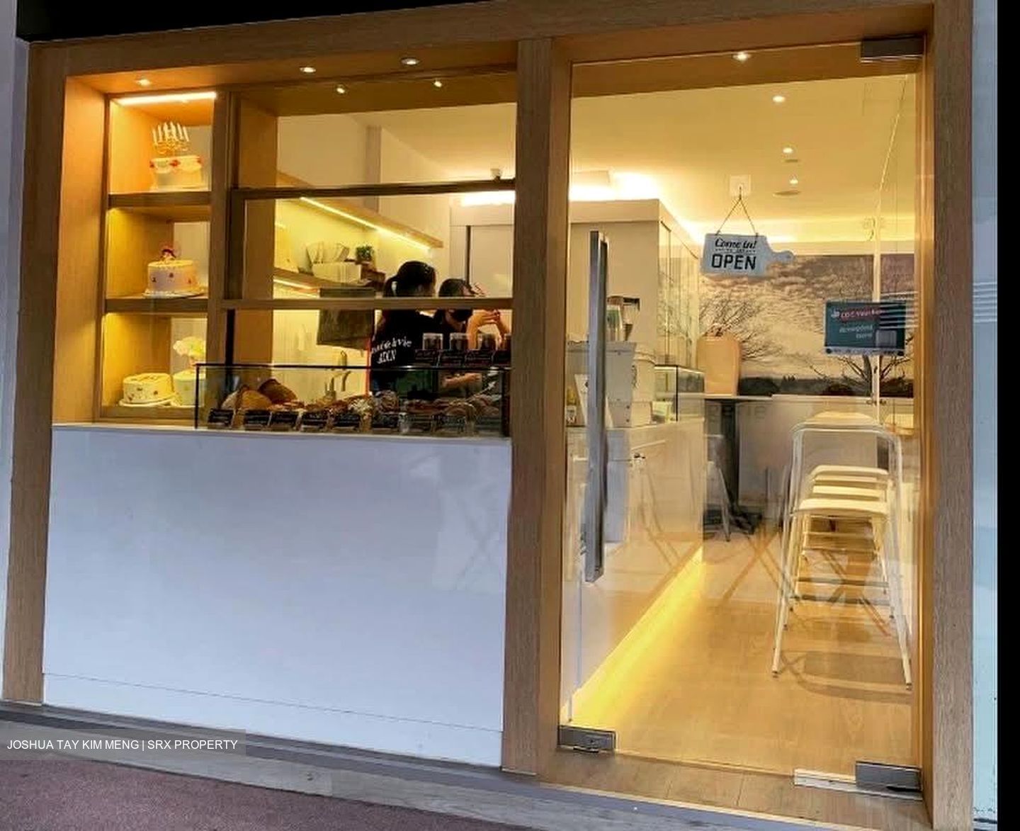 Farrer Gardens (D10), Retail #605333081